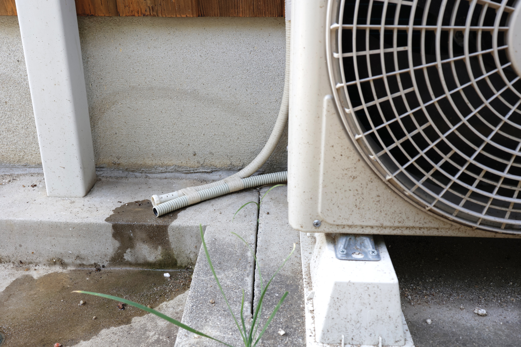 Drainage piping for condensed water attached to the air conditioner